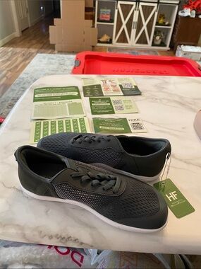 Hike footwear